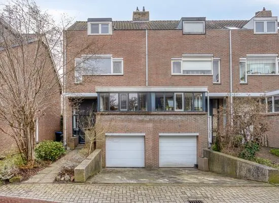 Hoekwoning te koop: Luchtenburg 25, Dordrecht