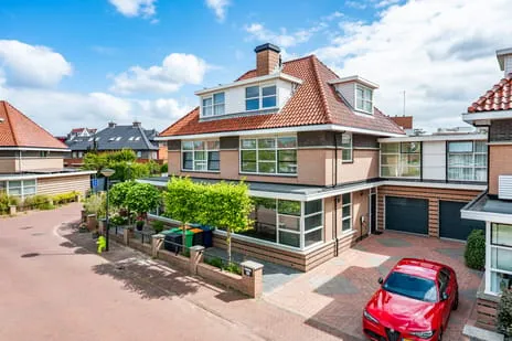 Tussenwoning te huur: Luchtenburgplein 32, Parkbuurt oosteinde 'S-Gravenhage