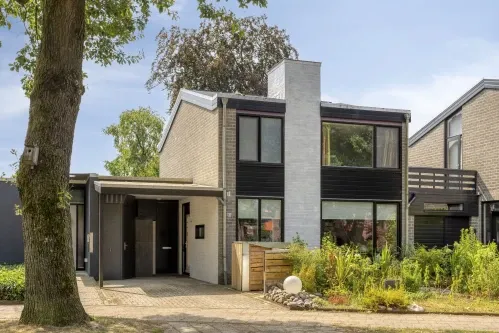 Semi-detached for sale: Ludgerstraat 84, Aalten-kern Oost Aalten