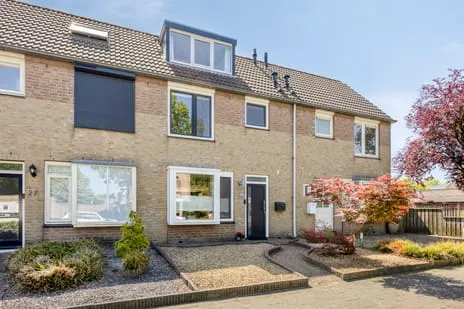 Tussenwoning te koop: Lugteren 25, Maasvallei 'S-Hertogenbosch