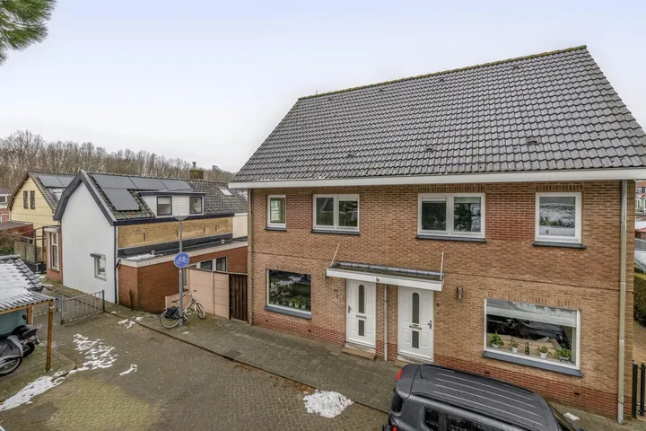Twee-onder-één-kap te koop: Luipaardstraat 7, Kralingseveer Rotterdam