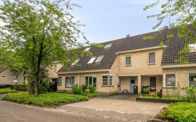 Terraced house for sale: Luipaardweg 18, Faunabuurt Noord Almere