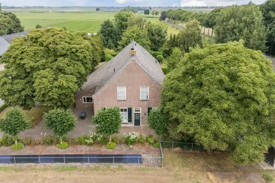 Koopwoning: Luiten Ambachtstraat 37 in Raamsdonk - €895.000 - 461m²