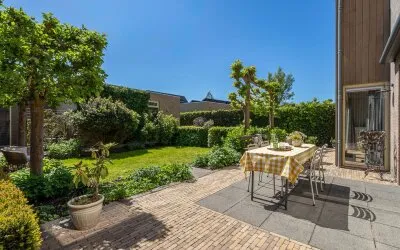 Tussenwoning te koop: Lunet 12, Vuren Vuren
