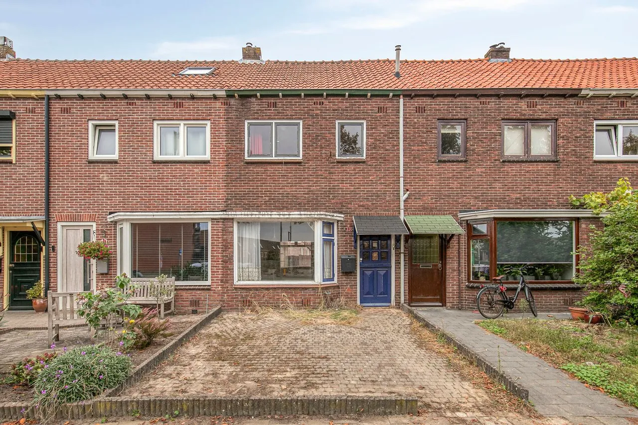 Tussenwoning te koop: Lunetstraat 38, Breda