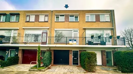 Tussenwoning te koop: Lunette 3, Binnenstad-Grave Grave