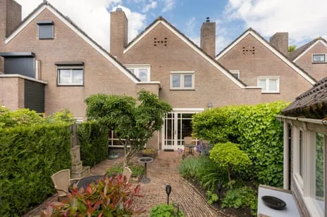 Tussenwoning te koop: Lupine-oord 21, Oorden Houten
