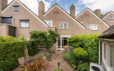 Tussenwoning te koop: Lupine-oord 21, Oorden Houten
