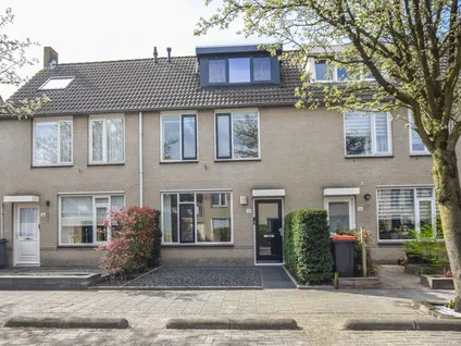 Tussenwoning te koop: Lupinevallei 14, Maasvallei 'S-Hertogenbosch
