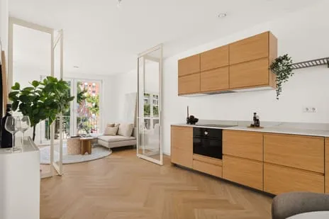 Apartment for sale: Lutonhof 64, Sloterdijk Stationskwartier Amsterdam