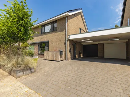Tussenwoning te koop: Luykenlaan 3, Kroeven-Noordoost Roosendaal