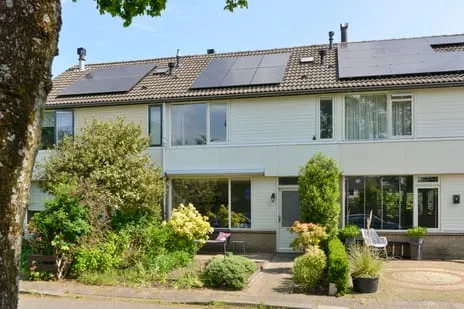 Terraced house for sale: Luytenaarpad 13, De Zoom Soest