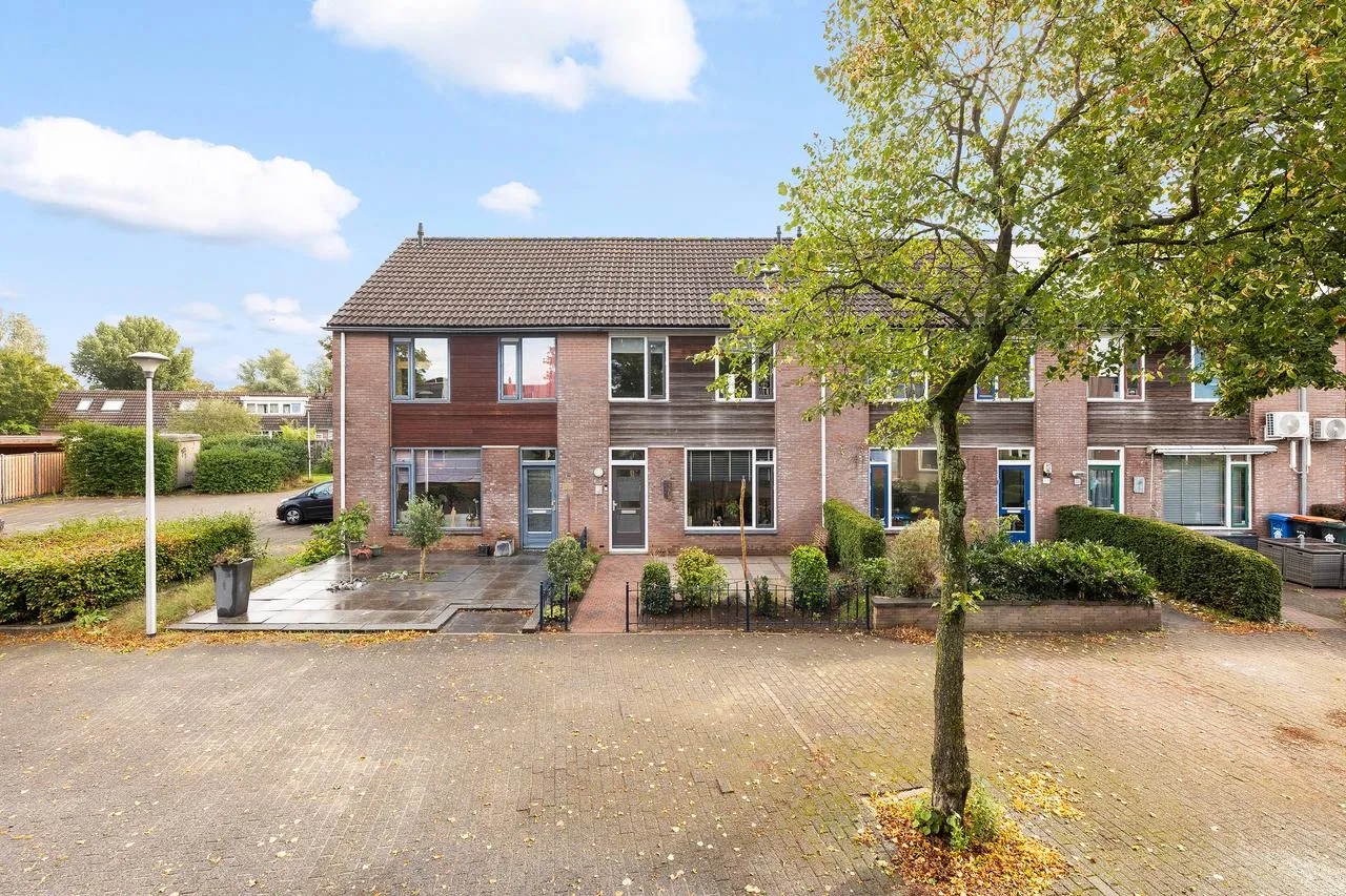 Tussenwoning te koop: Luzacware 36, Zwolle