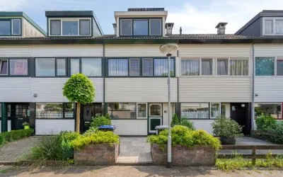 Tussenwoning te koop: Lyra 100, Waterman en omgeving Dordrecht
