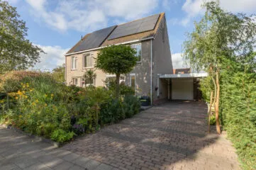 Twee-onder-één-kap te koop: Lytse Dyk 14, Sneek