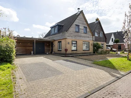 Twee-onder-één-kap te koop: Lytse Leane 41, Frieschepalen-Kom Frieschepalen