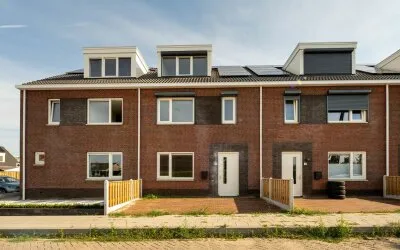 Tussenwoning te koop: M.A. de Ruijterstraat 8, Sint-Maartensdijk Sint-Maartensdijk
