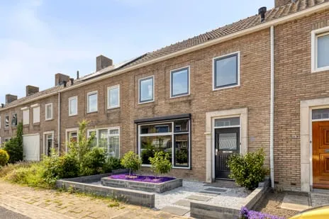 Tussenwoning te koop: M.D.de Grootstraat 109, Goes-Oost Goes