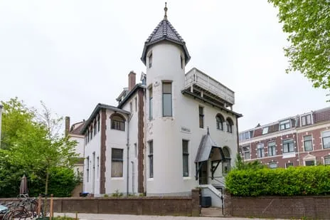 Vrijstaande woning te koop: M.H. Trompstraat 1, Zeeheldenbuurt, Hengeveldstraat en omgeving Utrecht