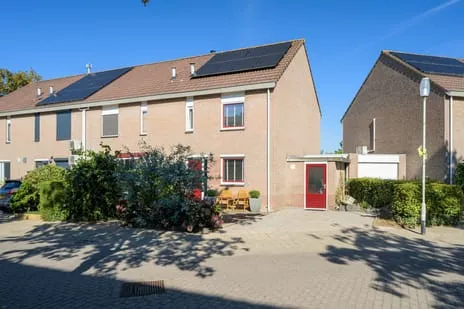 Tussenwoning te koop: Ma Ueberfeldtstraat 7, Kesteren Breda