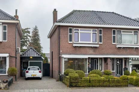 Twee-onder-één-kap te koop: Maardijk 17, Ossenkoppelerhoek West Almelo