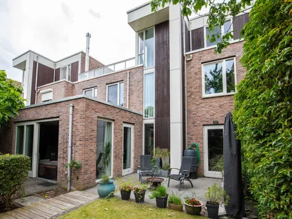 Terraced house for sale: Maarse & Kroon Hof 51, Stommeer Aalsmeer