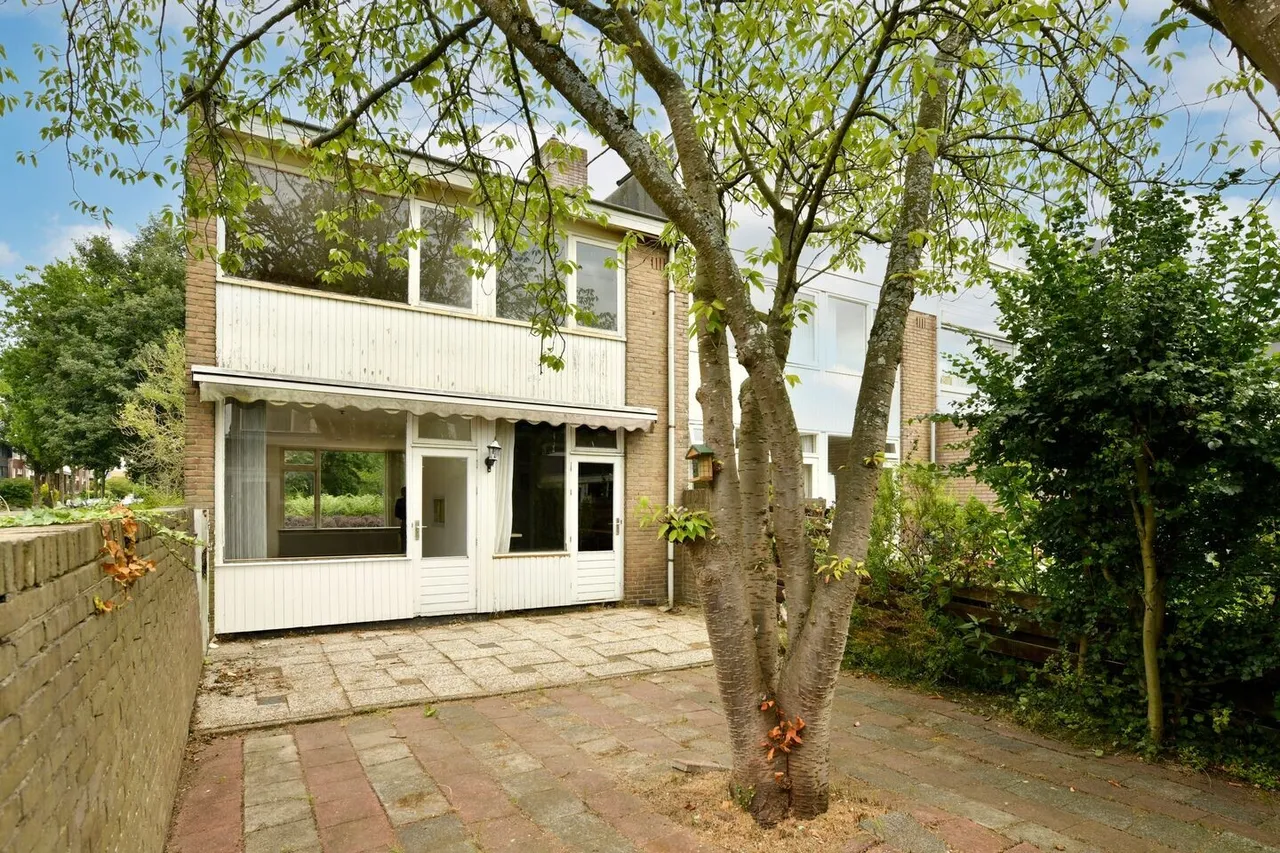 Hoekwoning te koop: Maarten Lutherweg 142, Amstelveen