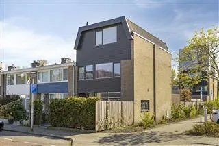 Hoekwoning te koop: Maarten Lutherweg 214, Amstelveen