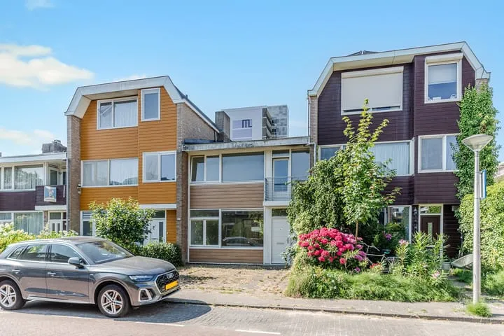 Tussenwoning te koop: Maarten Lutherweg 284, Augustinuspark Amstelveen