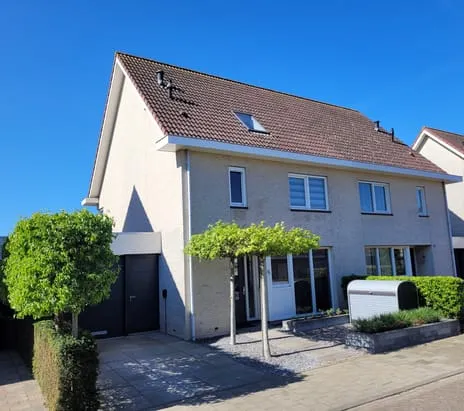 Tussenwoning te koop: Maartenskreek 5, Kloosterblokje Willemstad