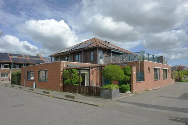Tussenwoning te koop: Maartje Offers erf 5, Zuidwijk Heerhugowaard