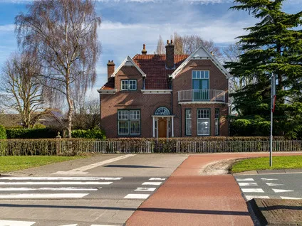 Vrijstaande woning te koop: Maasdijk 16, Raamsdonksveer