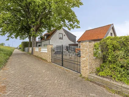 Twee-onder-één-kap te koop: Maasdijk 187, s-Gravenzande Buitengebied 'S-Gravenzande
