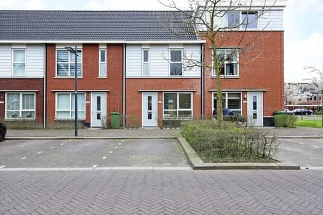 Tussenwoning te huur: Maasdijk 274, Waterdonken Breda
