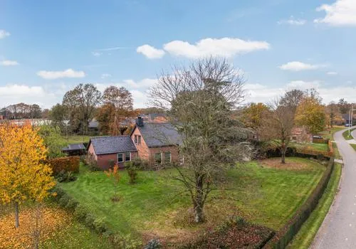 Vrijstaande woning te koop: Maaseikerweg 202, Weert