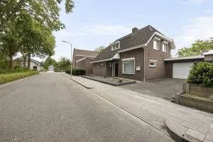 Vrijstaande woning te koop: Maaseikerweg 52, Holtum