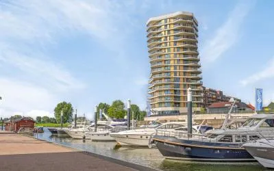 Appartement te koop: Maashaven 754, Roermond