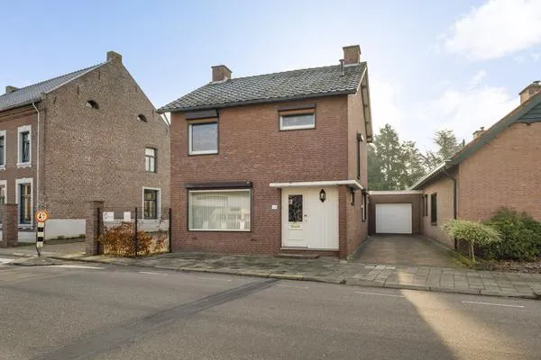Vrijstaande woning te koop: Maasheuvel 37, Roosteren Roosteren