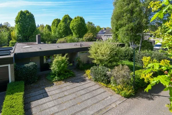 Twee-onder-één-kap te koop: Maaslaan 10, De Gentiaan Son En Breugel