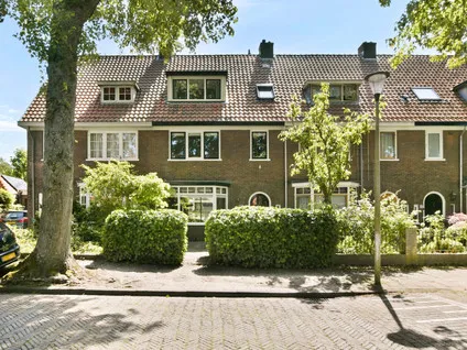 Terraced house for rent: Maaslaan 11, Rivierenbuurt Heemstede