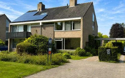 Twee-onder-één-kap te koop: Maaslaan 17, De Gentiaan Son En Breugel