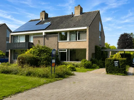 Twee-onder-één-kap te koop: Maaslaan 17, De Gentiaan Son En Breugel