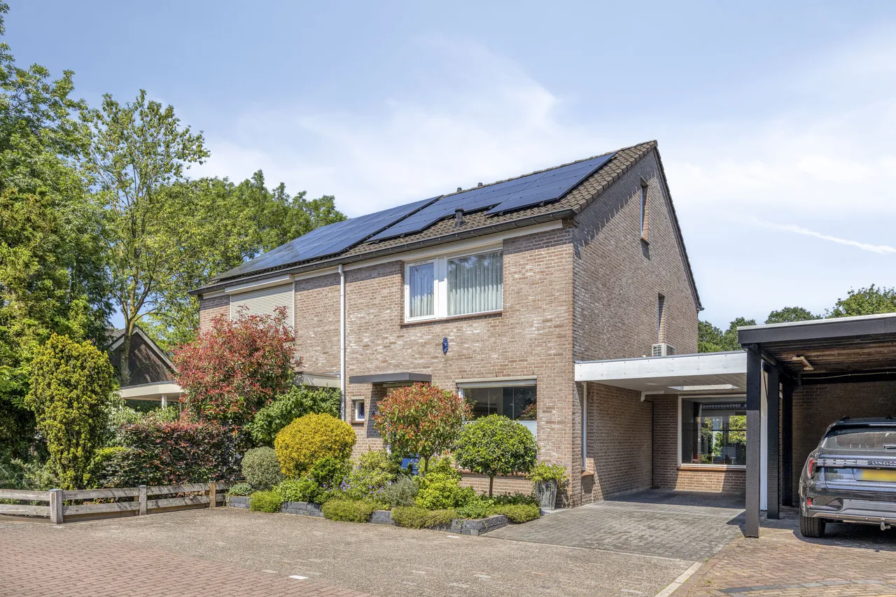 Tussenwoning te koop: Maaslandhoeven 20, Rosmalen
