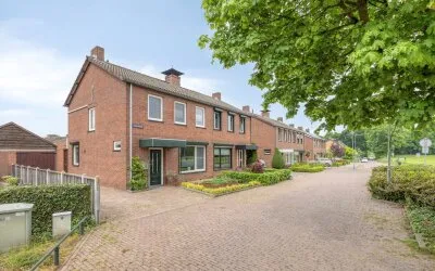 Twee-onder-één-kap te koop: Maasstraat 1, Reuver Reuver