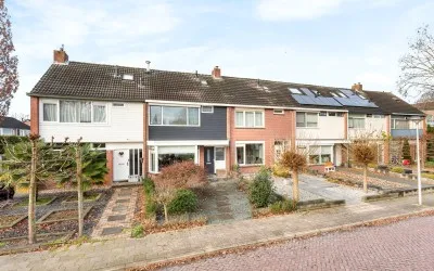 Tussenwoning te koop: Maasstraat 3, De Brake Nijverdal