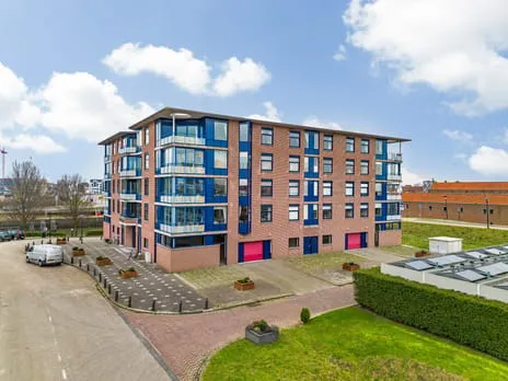 Appartement te koop: Maasweg 43, Maassluis