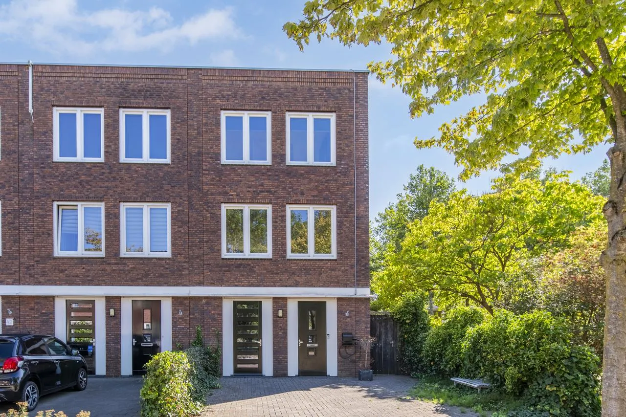 Hoekwoning te koop: MacBridestraat 38, Veenendaal