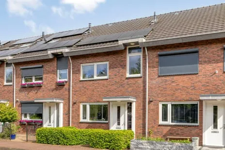 Tussenwoning te koop: MacBridestraat 43, Dragonder Oost Veenendaal