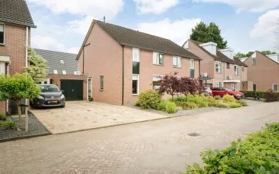 Tussenwoning te koop: Mackenzieplaats 7, Wilp Wilp