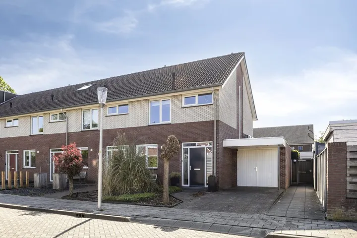 Hoekwoning te koop: Madelief 21, Hassinkbrink Haaksbergen